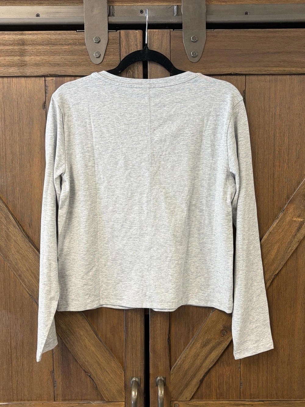 Essential V-Neck Long Sleeve Lightweight Cotton Top Heather Grey Size Small NWT - Picture 4 of 9